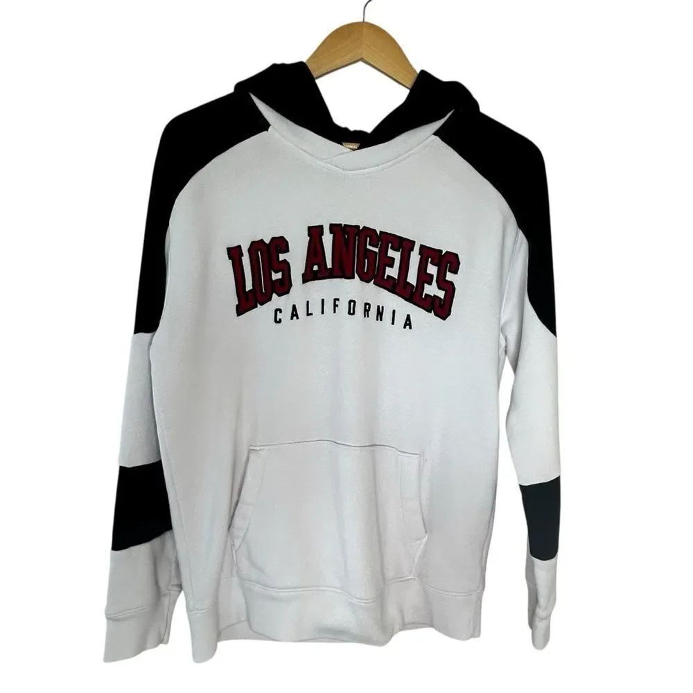 Hollister men’s size small black and white Los Angeles hoodie size small